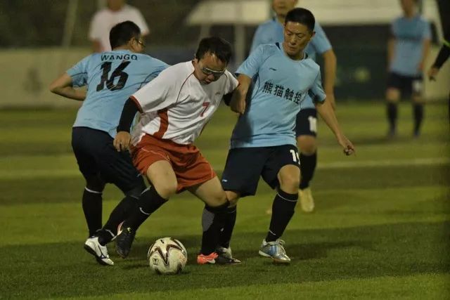 乔治39分快船逆转送骑士3连败 步行者险胜热火